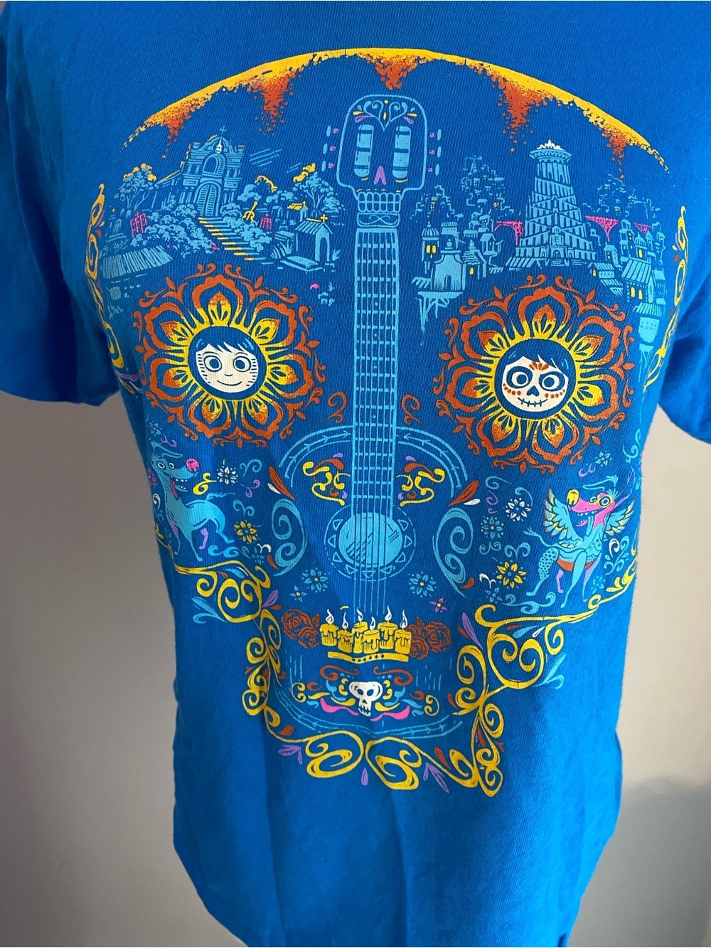 Disney Pixar Blue Graphic Day Of The Dead Coco Guitar Skull Tee - Picture 2 of 4